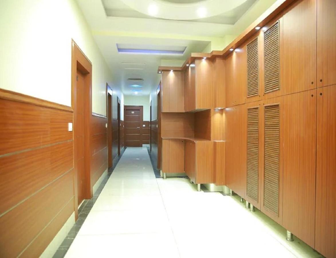 Hotel Kings, Rohtak Экстерьер фото